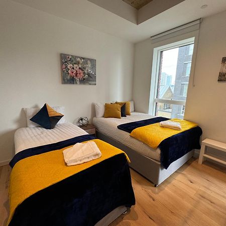London Luxury Flat With Balcony, River View, O2 Arena, Excel, Canary Wharf, Station Apartment Exterior foto