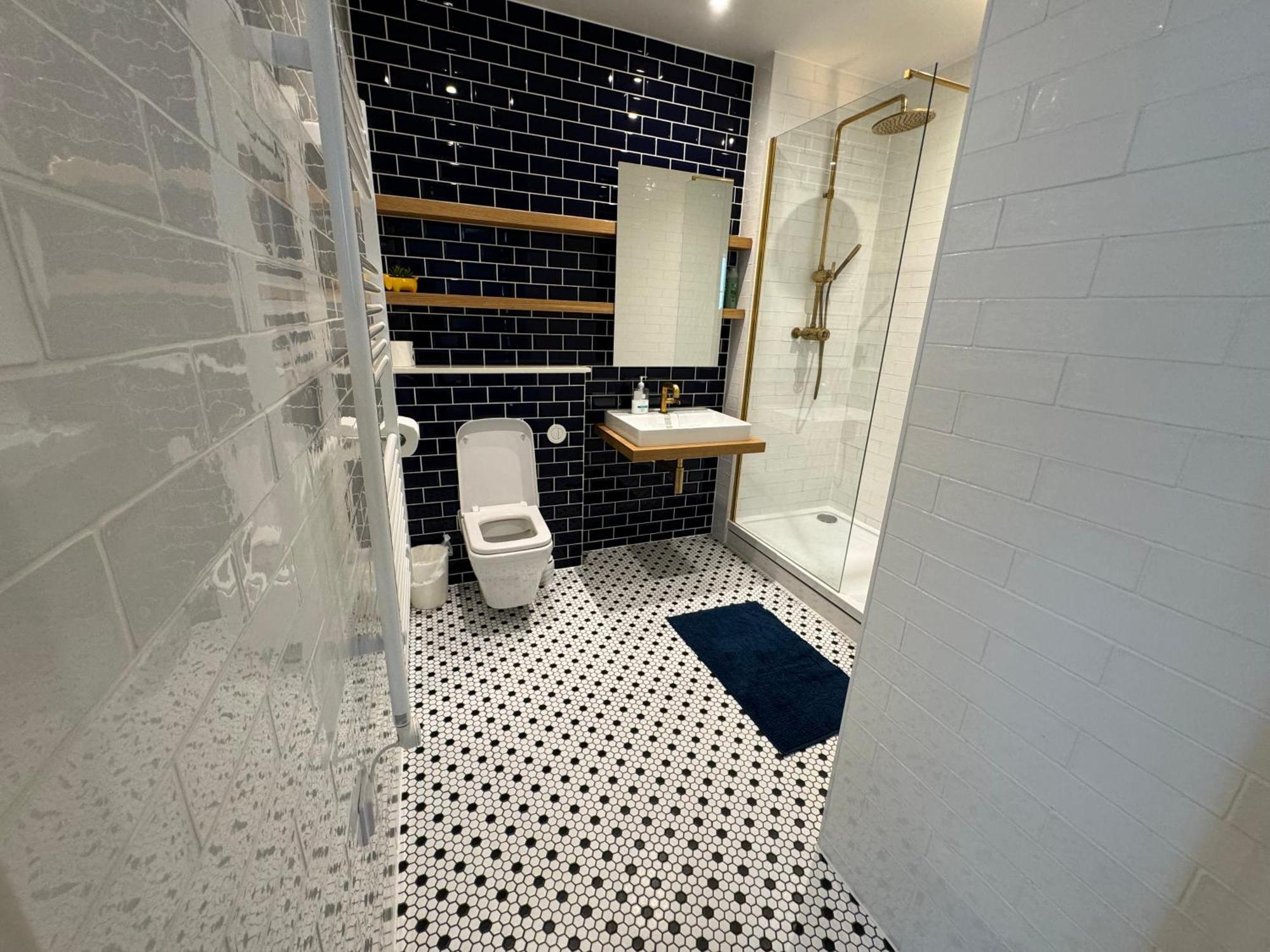 London Luxury Flat With Balcony, River View, O2 Arena, Excel, Canary Wharf, Station Apartment Exterior foto